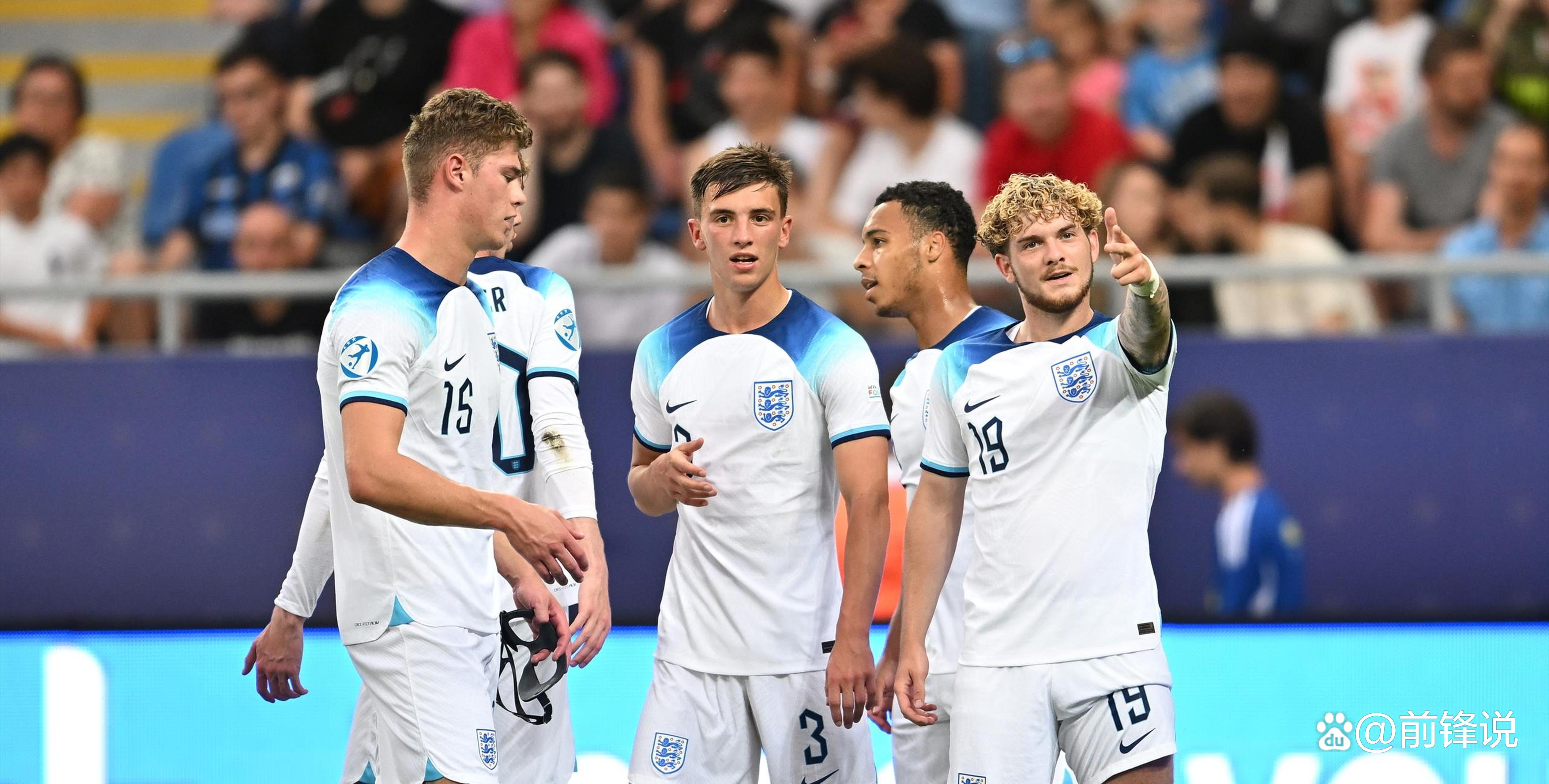 英格兰土耳其火爆比赛强势领先的简单介绍