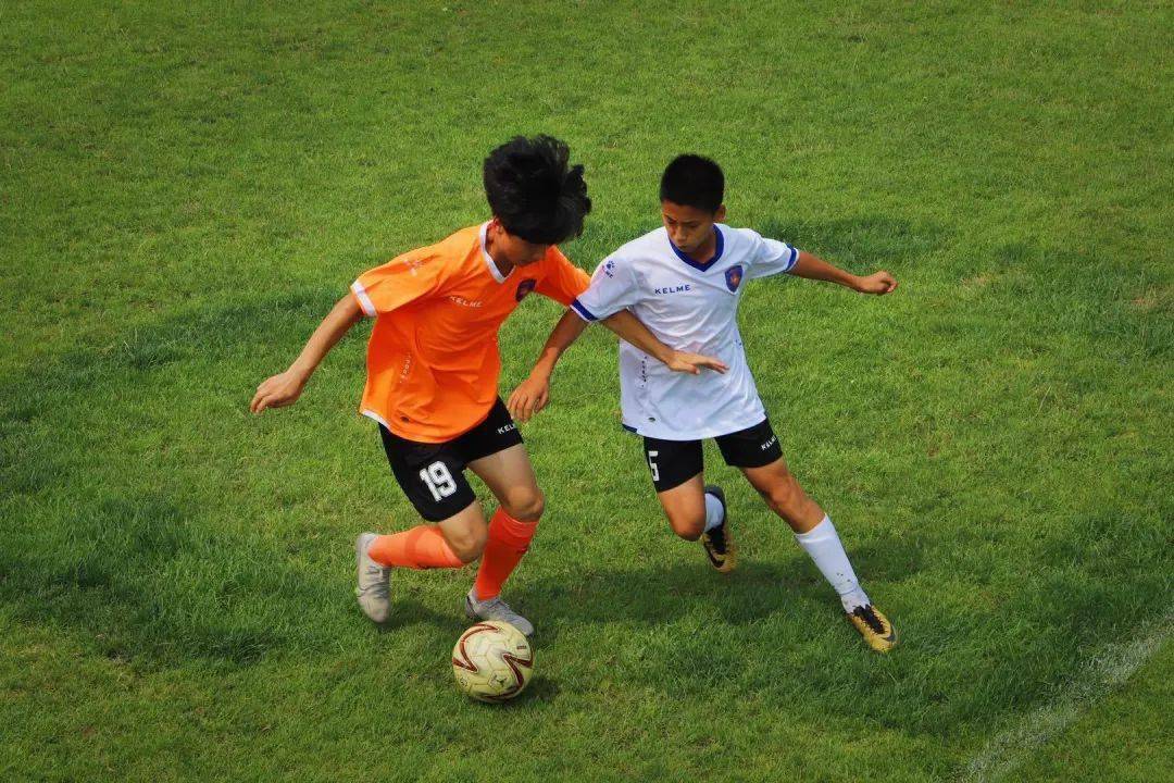 关于精彩表现赢得掌声,球队气势如虹放烟花的信息 关于精彩表现赢得掌声,球队气势如虹放烟花的信息