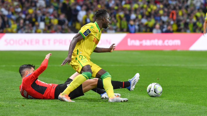 关于里昂队遭遇重大伤病，战力受损的信息