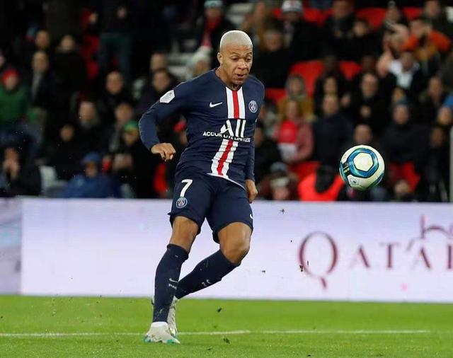 亚眠主场大胜里昂,重返法甲积分榜前十 亚眠主场大胜里昂,重返法甲积分榜前十