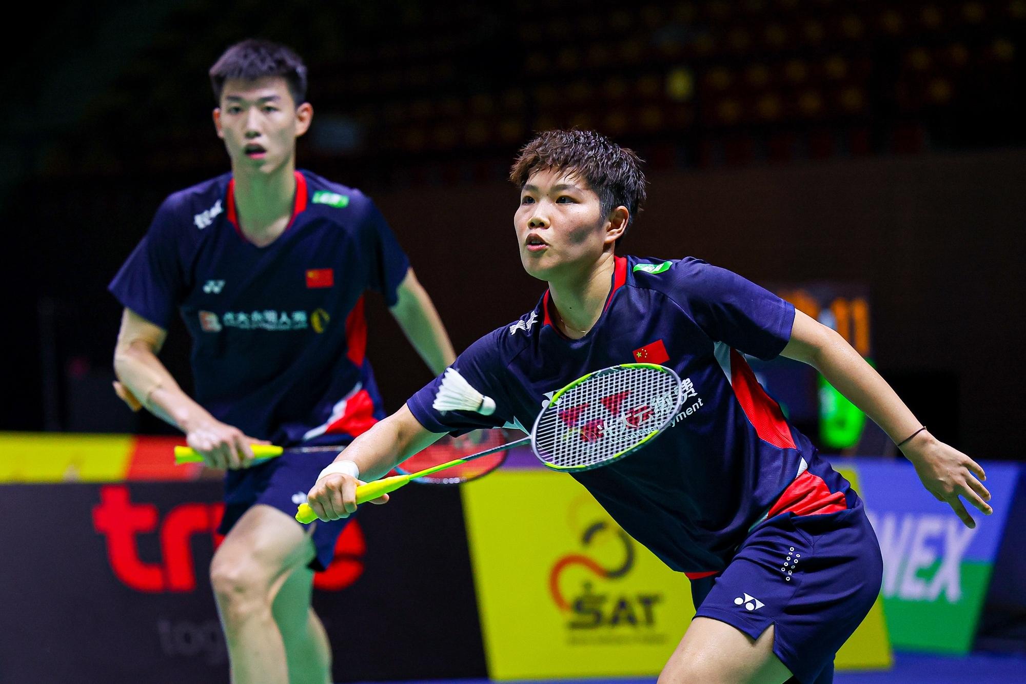 马来西亚队逆转丹麦队，黄鸭组合点燃赛场