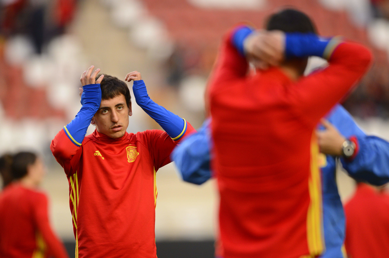 尤文碾压西班牙,奥亚尔萨瓦尔高光表现 尤文碾压西班牙,奥亚尔萨瓦尔高光表现