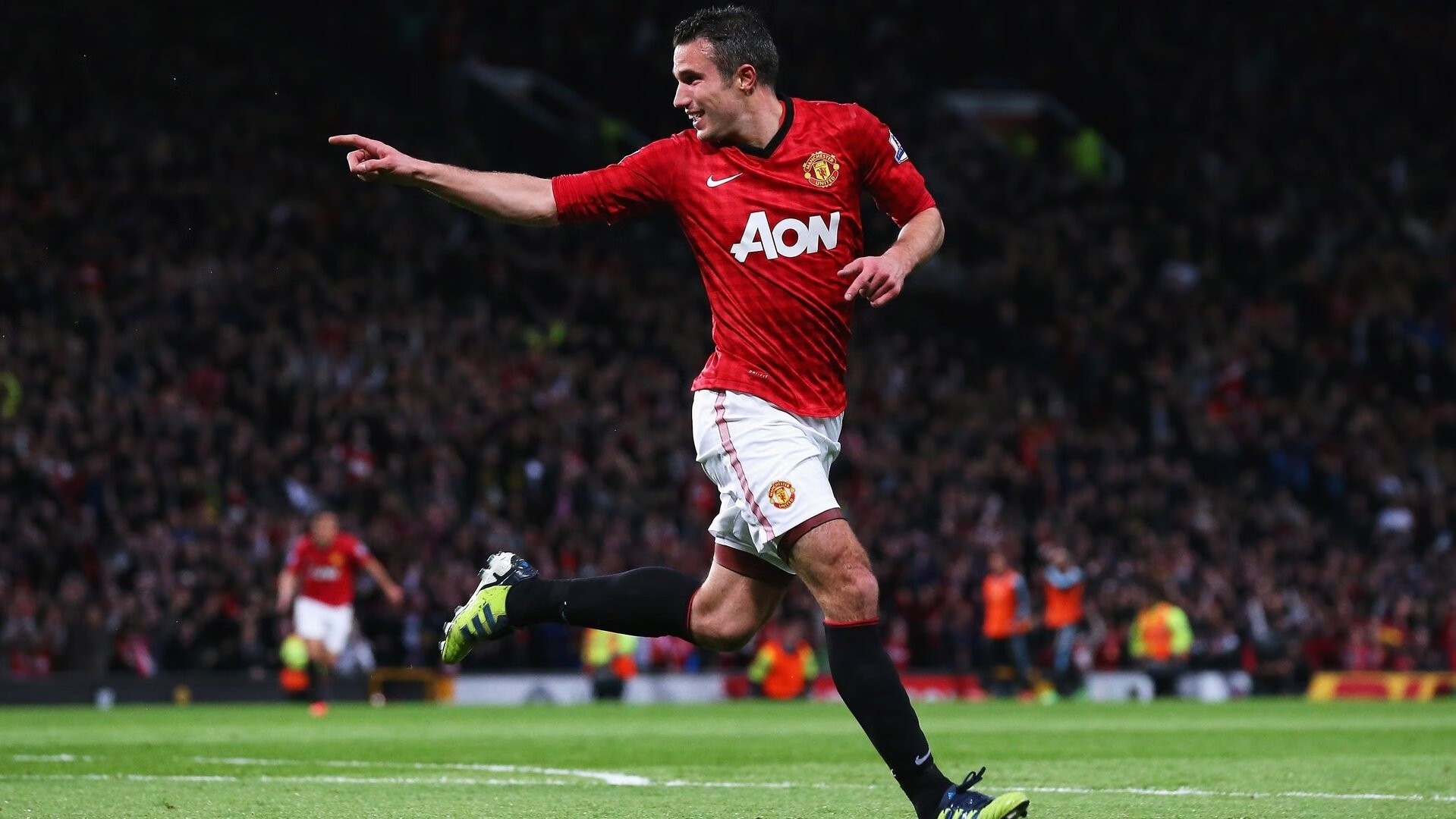 双引擎之夜，F1轰鸣声中的制胜一击